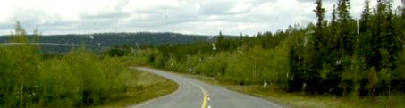Autoweg in Noord-Finland