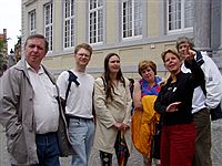 Het NeTTies-team met stadsgids in Brugge